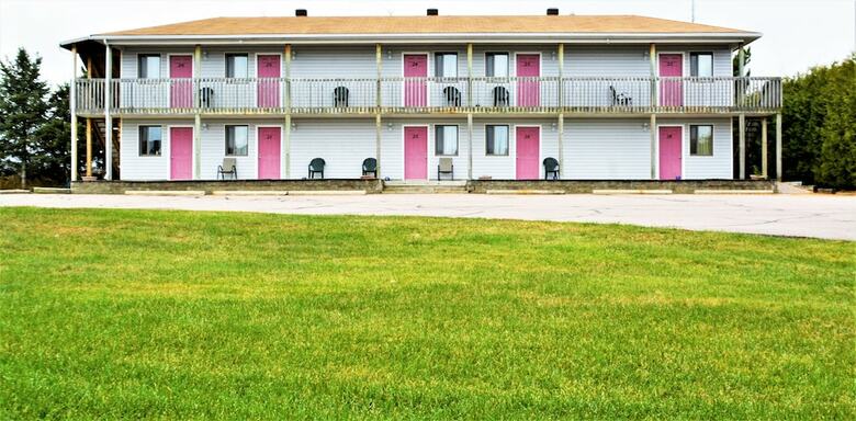 Motel Knights Inn Colonial Fireside Inn