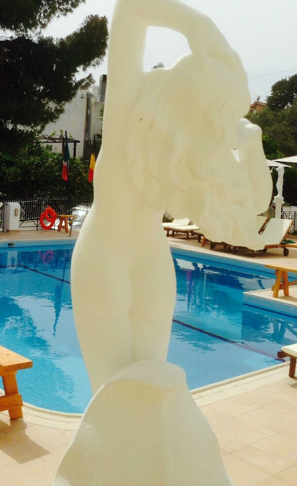Aparthotel Kostis Villas