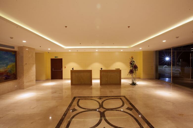 Hotel United-21 The Grand