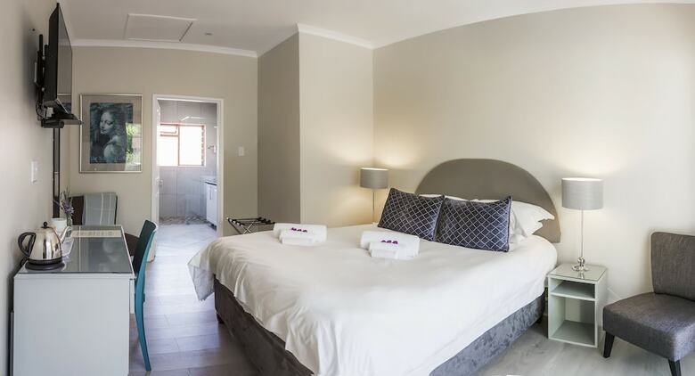 Hotel Maroela House