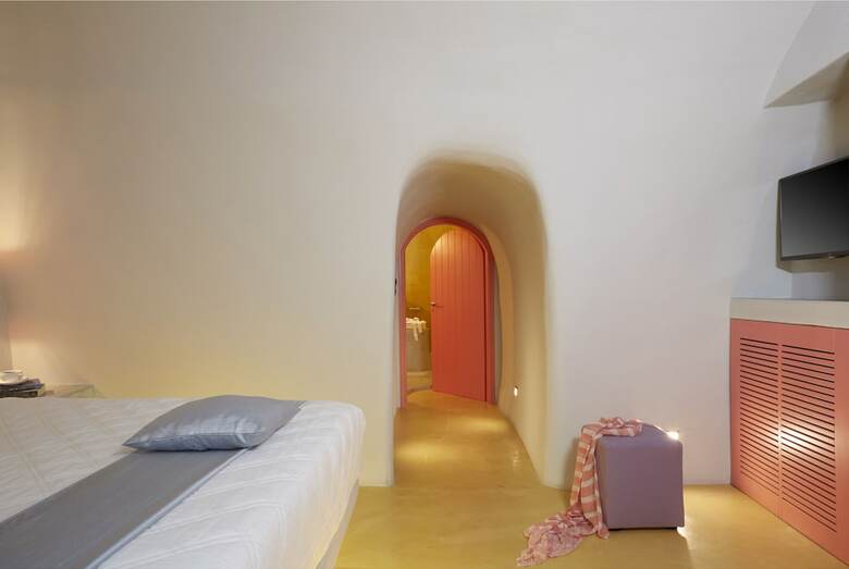 Hotel Caldera Edge Suites