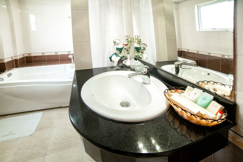 Saigon Hanoi Hotel