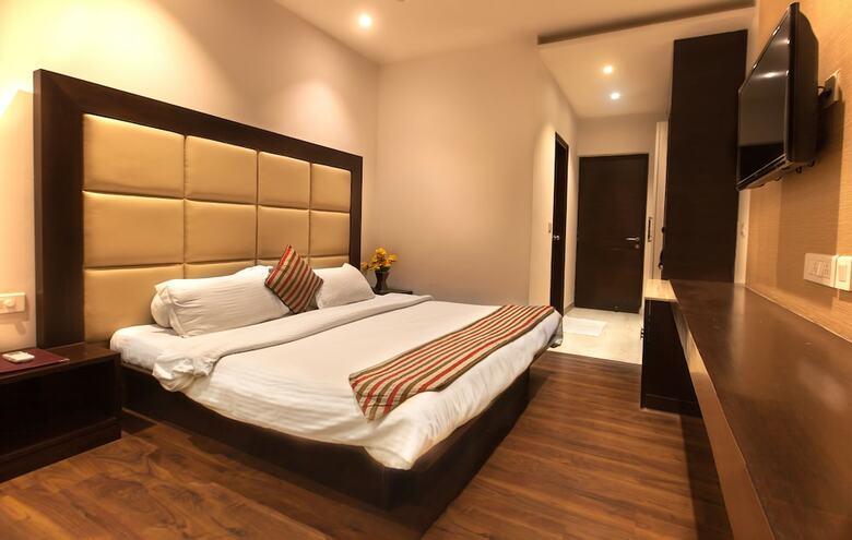Hotel Oyo Rooms 074 Cyber City