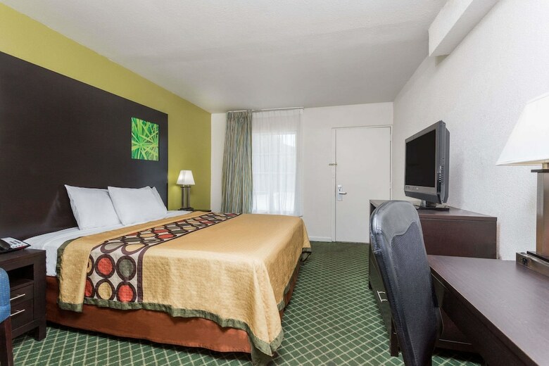 Hotel Super 8 By Wyndham Augusta