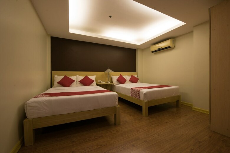 Oyo 456 Festive Hotel