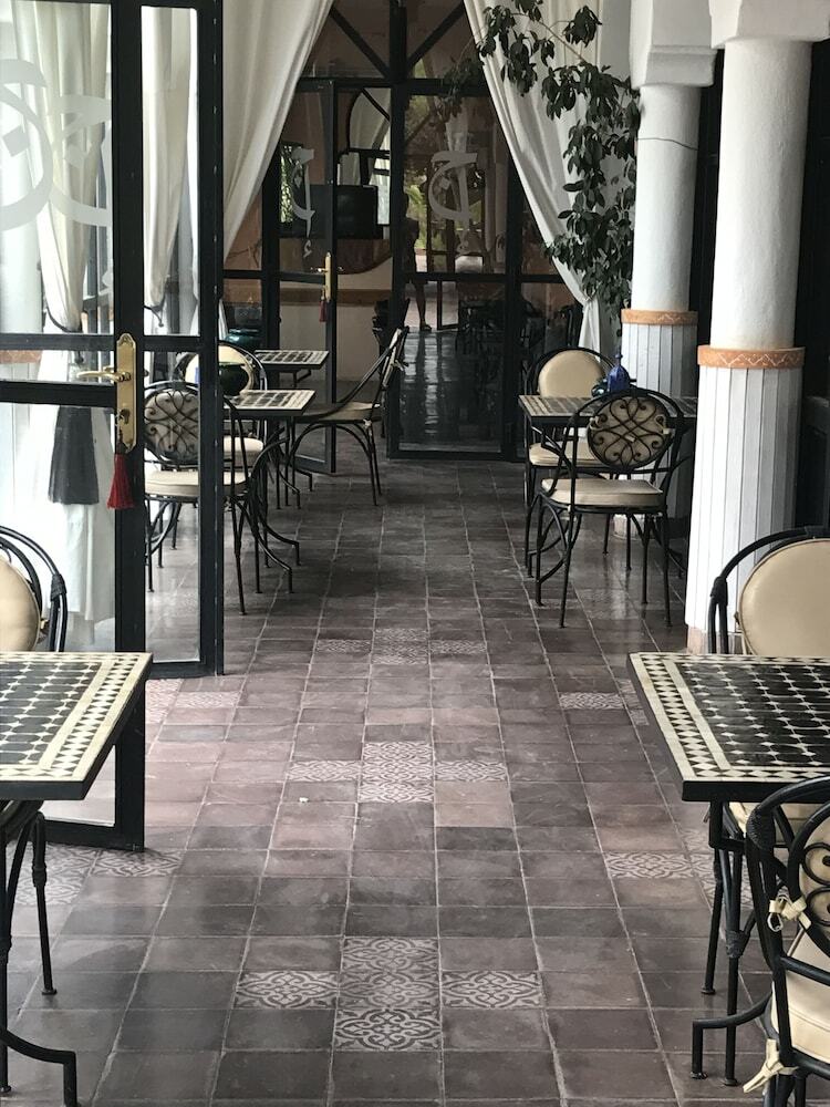 Hotel Les Jardins D'issil