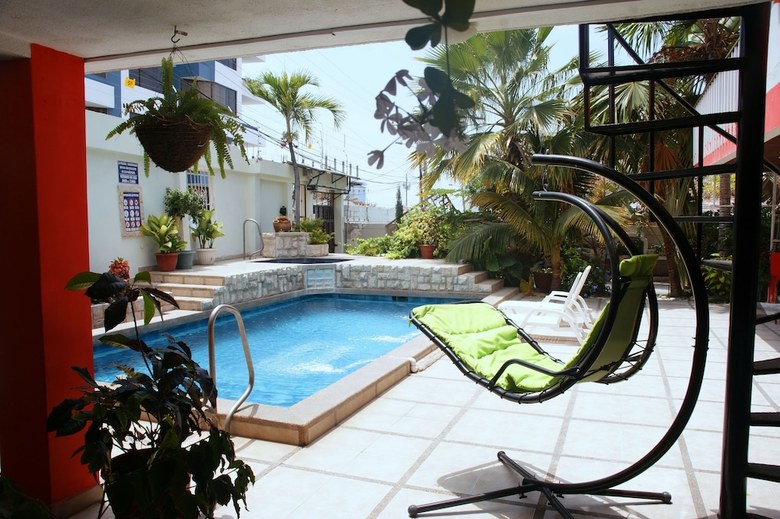 Hostal Antares