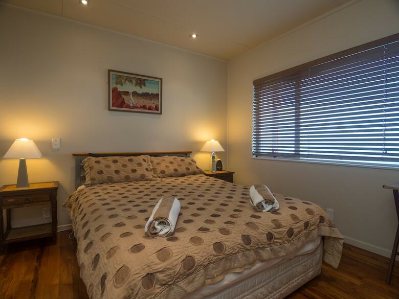 Apartamentos Golden Sand Beachfront Accommodation