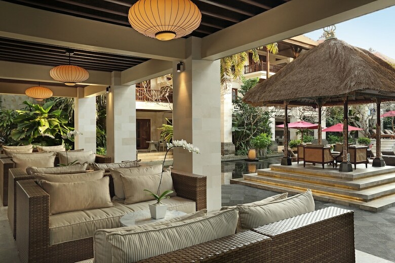 Hotel Puri Santrian