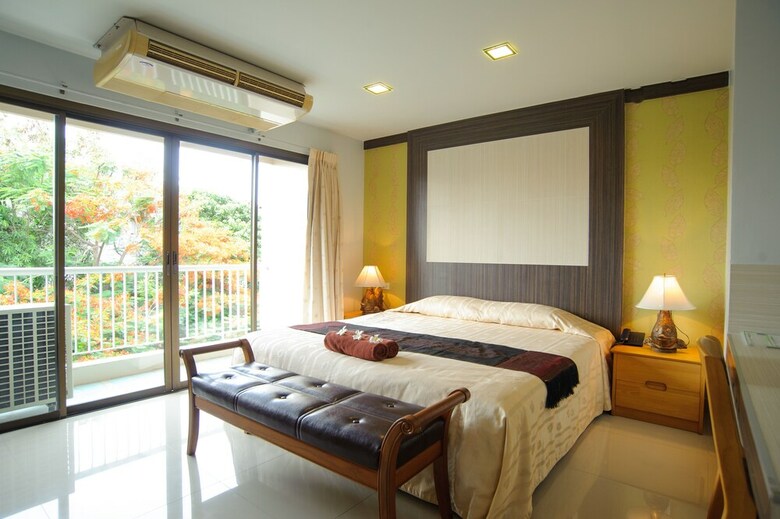 Hotel Diamond City Place
