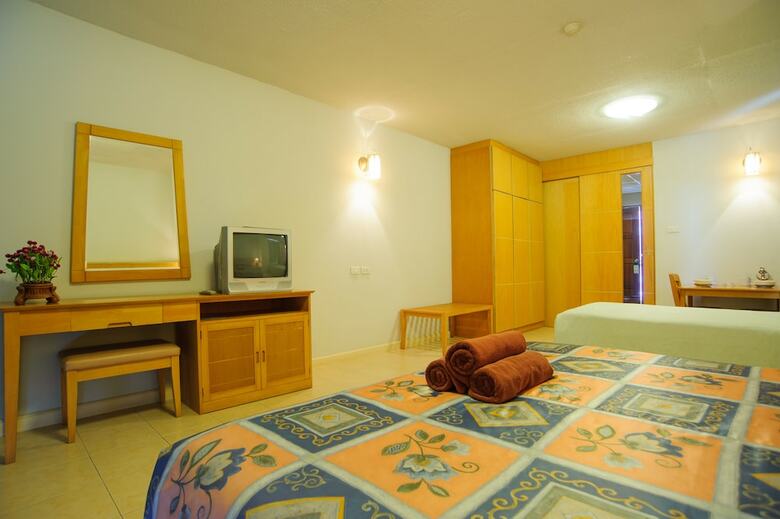 Hotel Diamond City Place