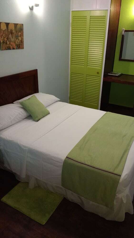 Hotel Monique's Guesthouse