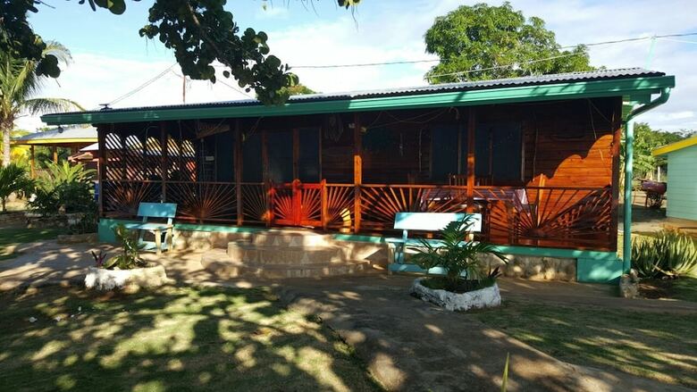 Little Bay Cabins
