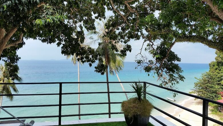 Hotel Alunan Resort