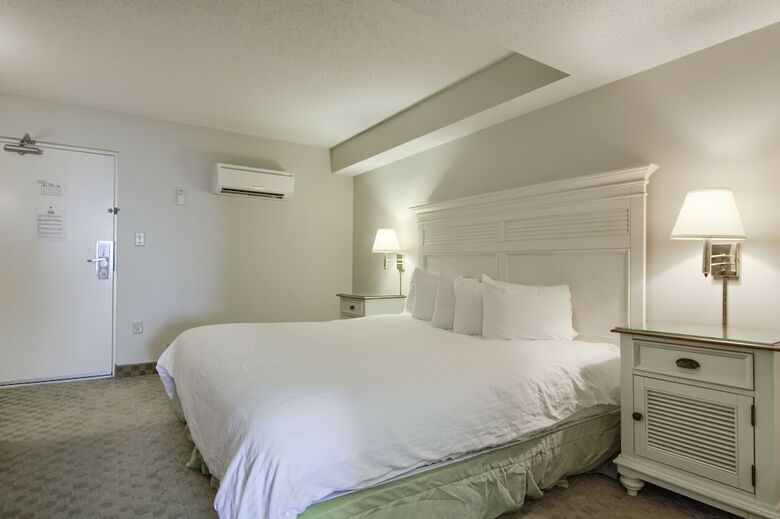 Sandy Beach Resort- Magnolia Tower