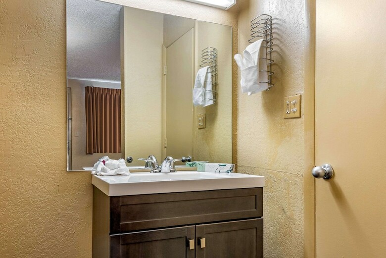 Motel Rodeway Inn Pueblo Co