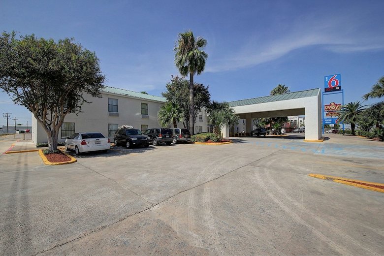 Motel 6 Laredo, Tx - North I-35