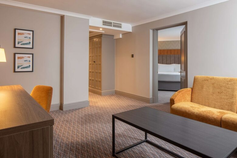 Doubletree By Hilton Hotel Southampton