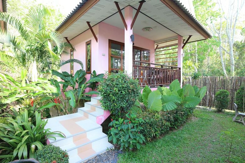 Hotel Pinky Bungalows Resort