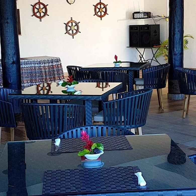 Hotel The Crow's Nest Resort