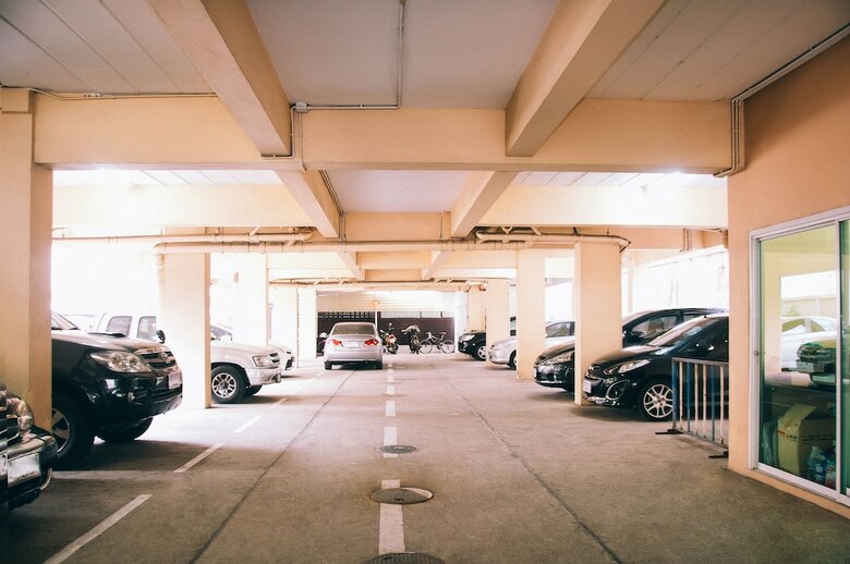 Hotel Golden House @ Onnut Station