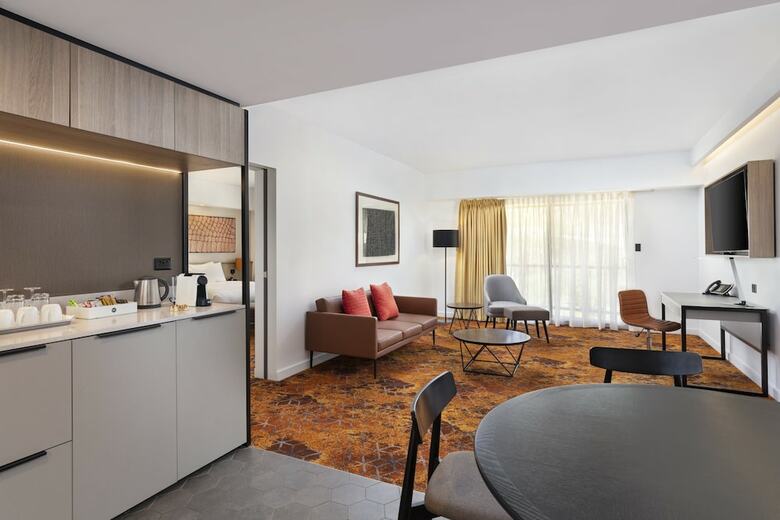 Hotel Crowne Plaza Alice Springs Lasseters