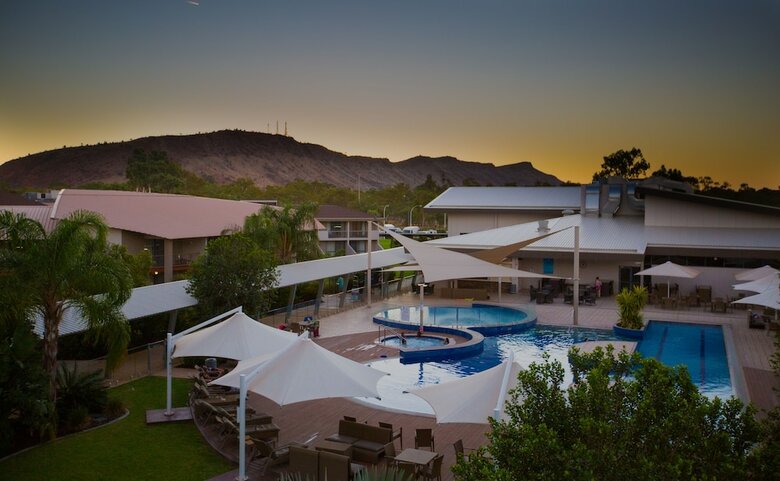 Hotel Crowne Plaza Alice Springs Lasseters