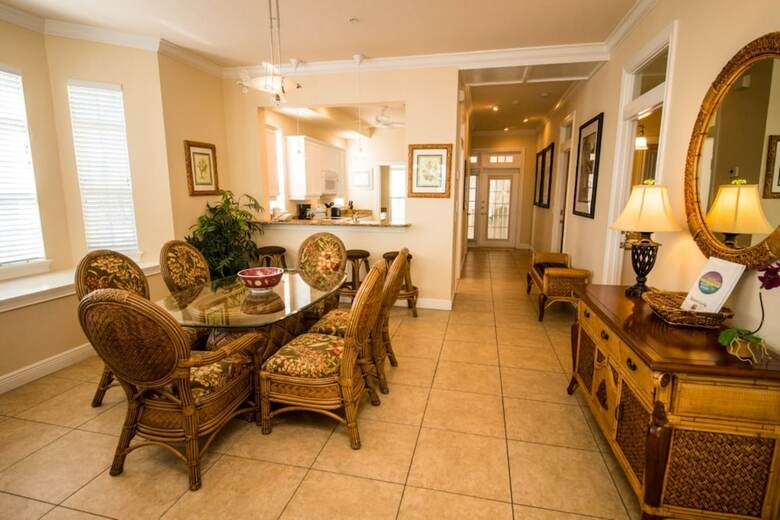 Tortuga Inn Beach Resort