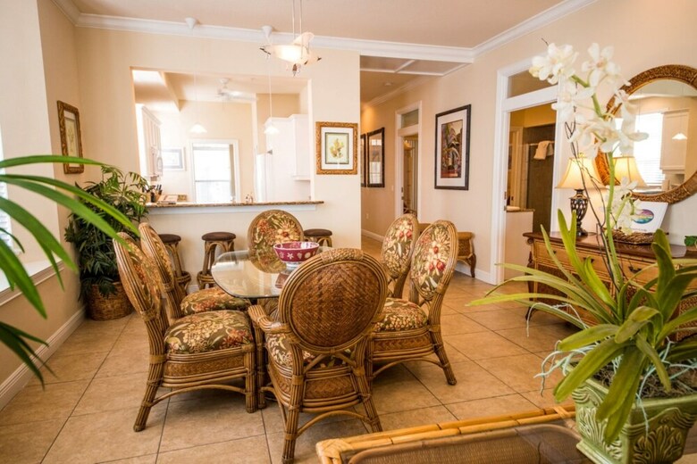 Tortuga Inn Beach Resort