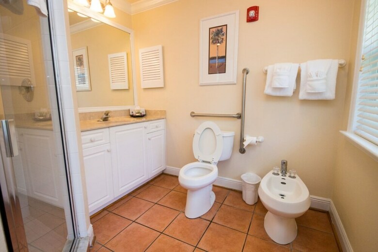 Tortuga Inn Beach Resort