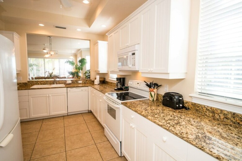 Tortuga Inn Beach Resort