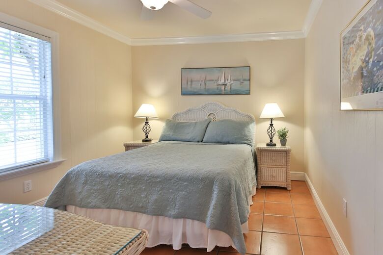 Tortuga Inn Beach Resort