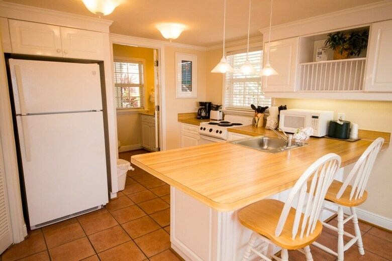 Tortuga Inn Beach Resort