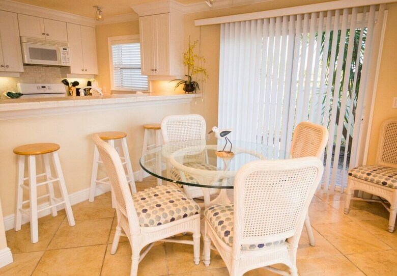 Tortuga Inn Beach Resort