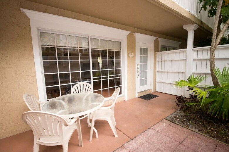 Tortuga Inn Beach Resort