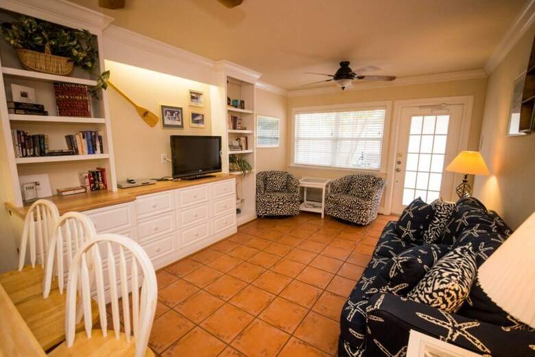 Tortuga Inn Beach Resort