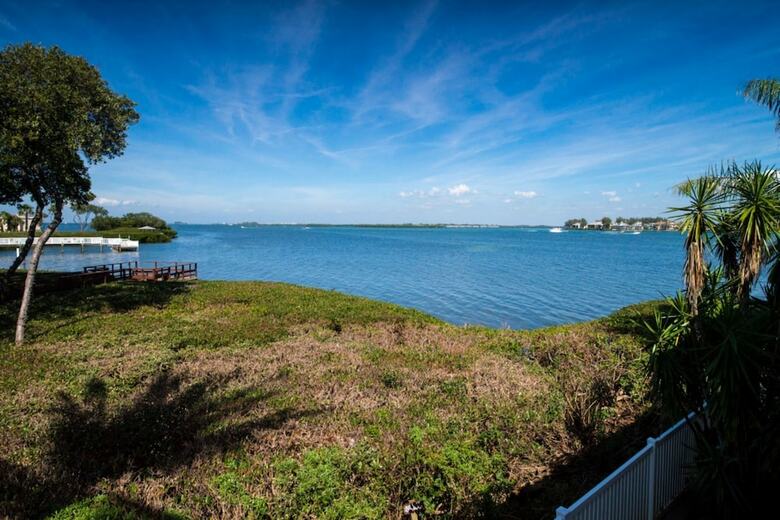 Tortuga Inn Beach Resort