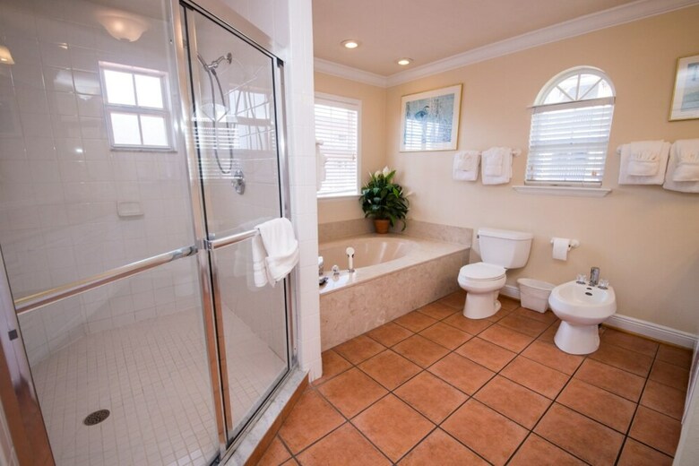 Tortuga Inn Beach Resort
