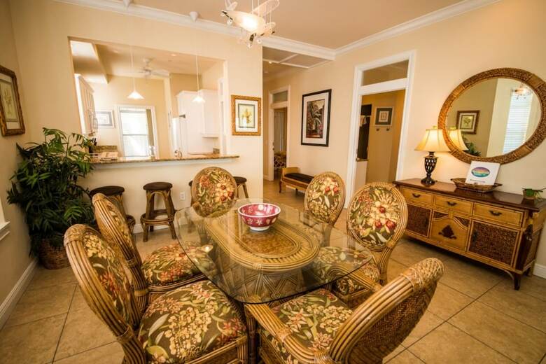 Tortuga Inn Beach Resort