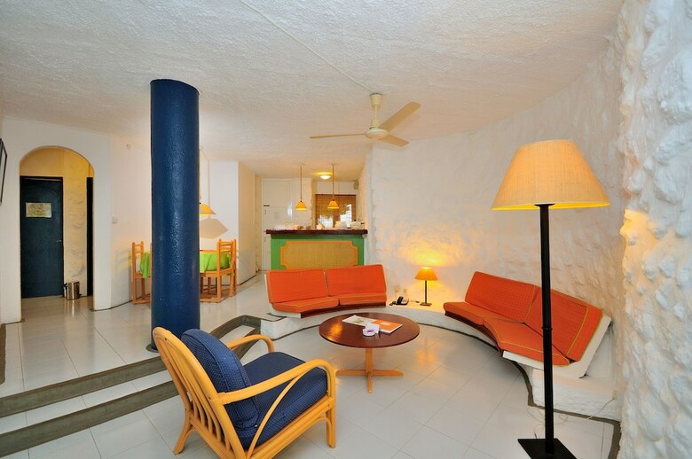 Hotel Casuarina Resort & Spa