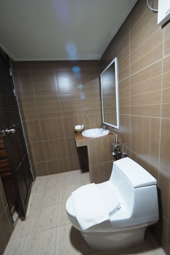 Khaung Chang Kam Boutique Hotel