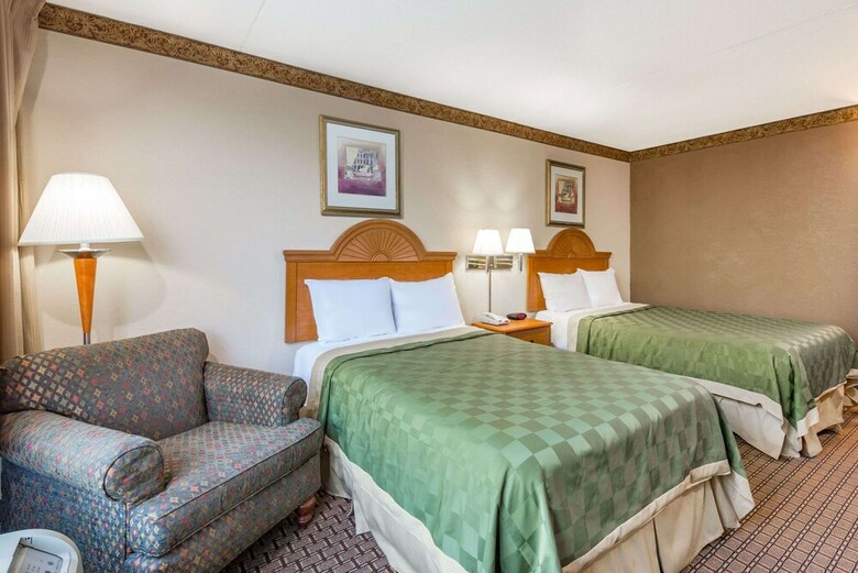 Hotel Ramada By Wyndham West Atlantic City