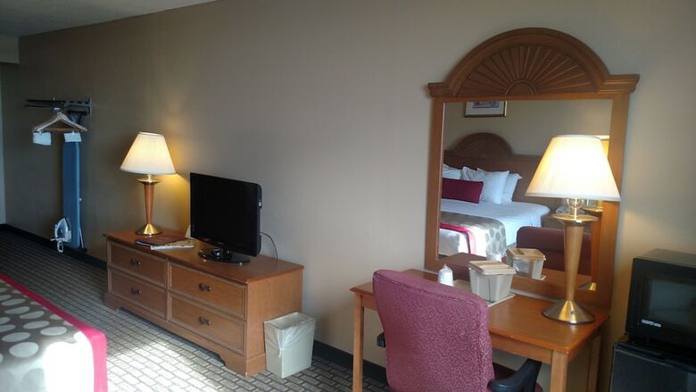 Hotel Ramada By Wyndham West Atlantic City