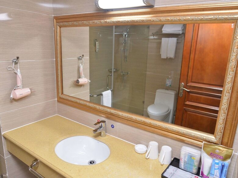 Hotel Ibis Chongqing Ranjiaba