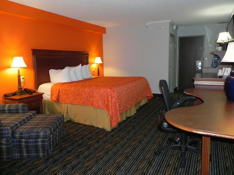 Hotel Howard Johnson By Wyndham Lexington