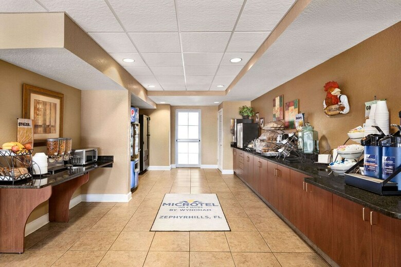 Hotel Microtel Inn & Suites By Wyndham Zephyrhills