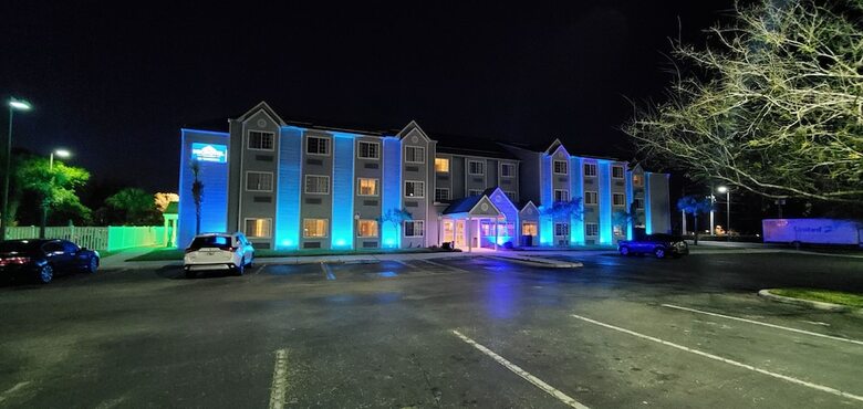 Hotel Microtel Inn & Suites By Wyndham Zephyrhills