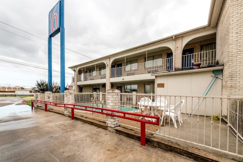 Motel 6 San Antonio, Tx - Splashtown