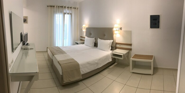 Aparthotel Lithos By Spyros & Flora
