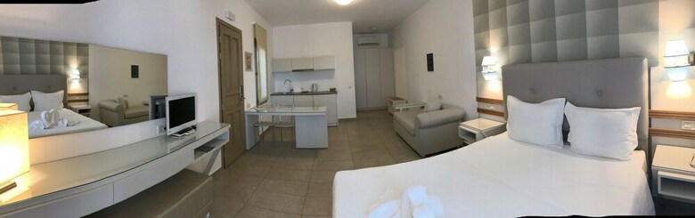 Aparthotel Lithos By Spyros & Flora